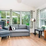 Semesterbostad 8 Person In Blavand-by Traum