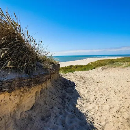 8 Person In Blavand-by Traum *