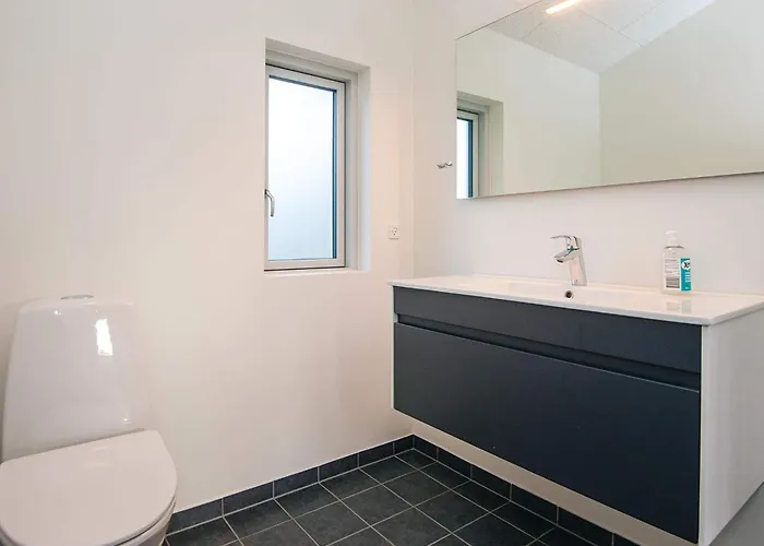 8 Person In Blavand-by Traum * Blåvand